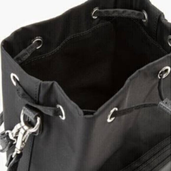 Levi's Bucket Bag - new with tags - Picture 4 of 5